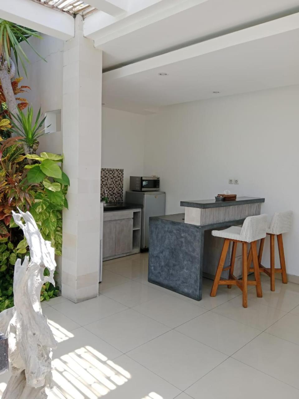 The Tukad Villa Seminyak Exterior foto